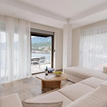Blanche Cliff Apartments Светі-Стефан Екстер'єр фото